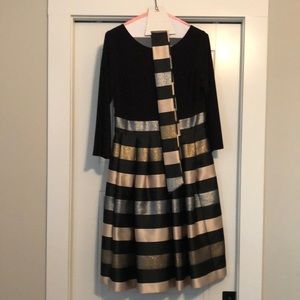 Beautiful holiday dress!